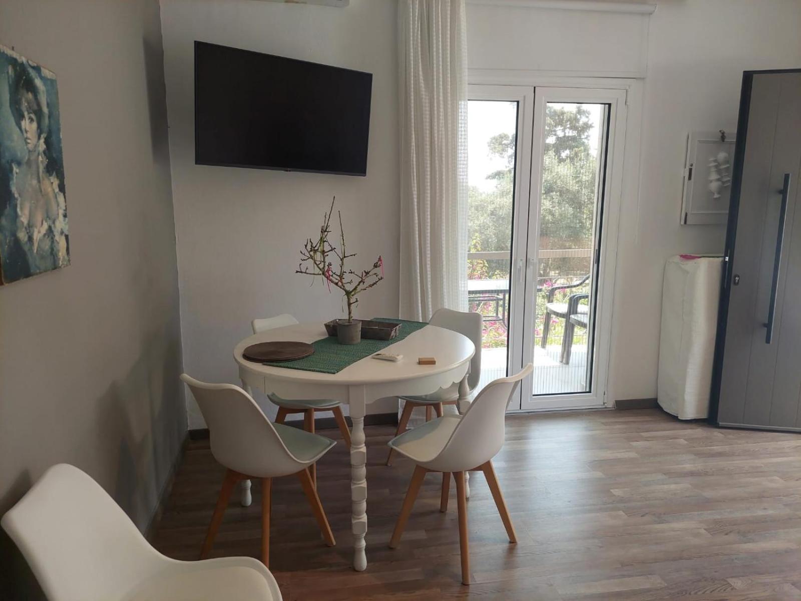 Apartment Ionian Paths
