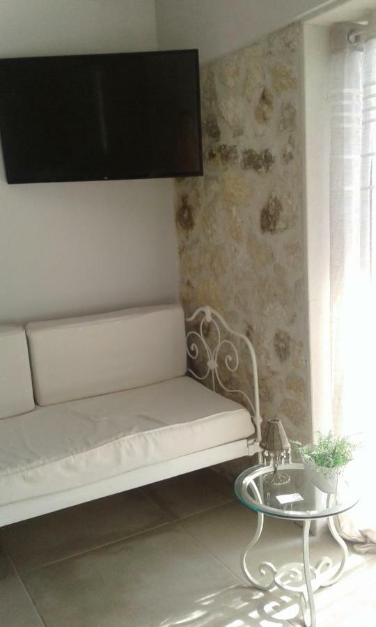 Ionian Paths Apartment *